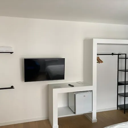 Casa Di Mirea Oda ve Kahvaltı 4*