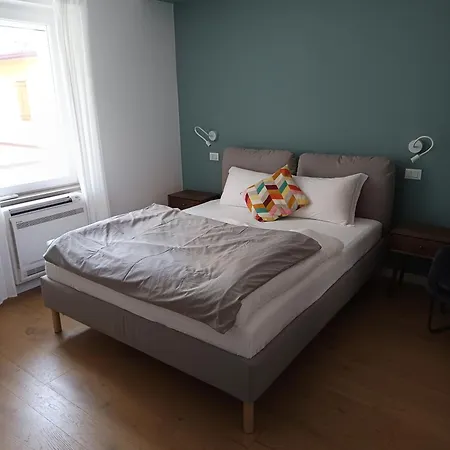 Casa Di Mirea Nocleg ze śniadaniem 4*