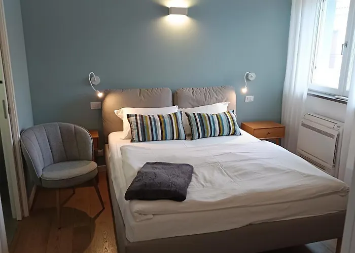 Casa Di Mirea 4* Grado