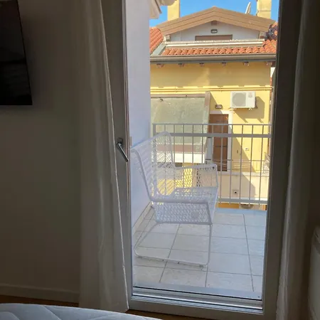 Casa Di Mirea Grado