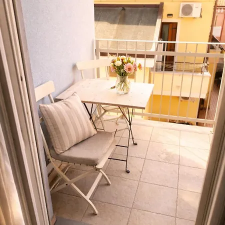 Casa Di Mirea Bed & Breakfast 4*